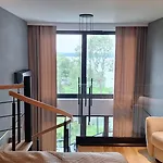 Premium Z Jacuzzi Nad Zegrzem