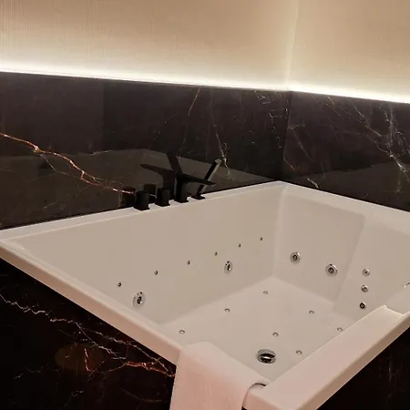Premium Z Jacuzzi Nad Zegrzem * Zegrze
