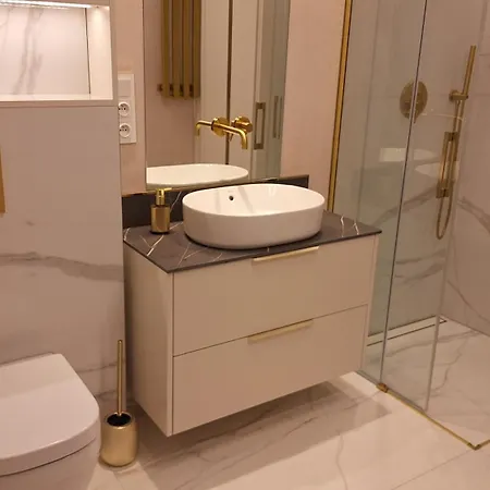 Premium Z Jacuzzi Nad Zegrzem *