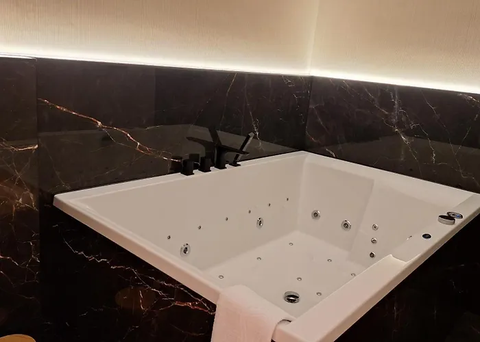 Premium Z Jacuzzi Nad Zegrzem * Zegrze
