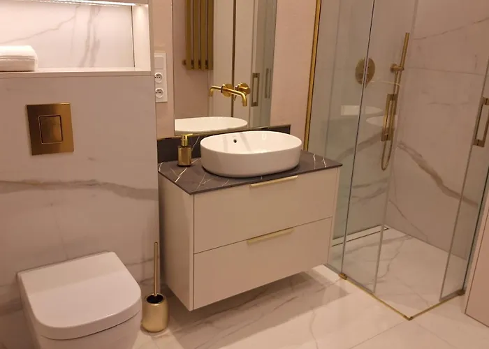 Premium Z Jacuzzi Nad Zegrzem *